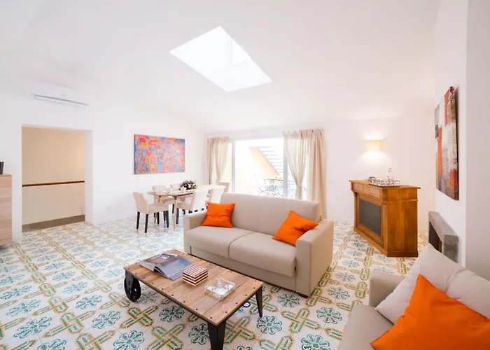 Vittoria Terrace Penthouse At The Spanish Steps * Rome